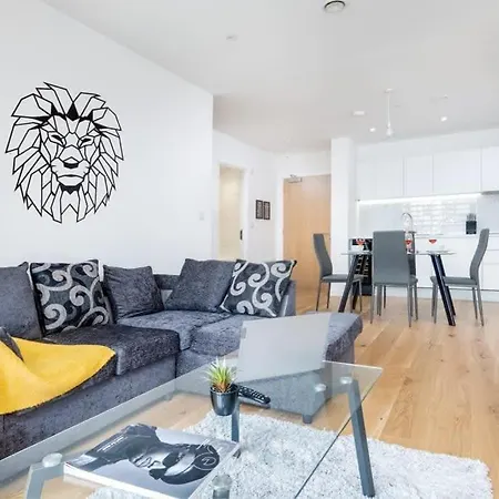 Apollo Luxury - Netflix - Fast Wifi- Free Parking Birmingham