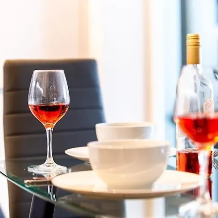Apollo Luxury - Netflix - Fast Wifi- Free Parking Birmingham