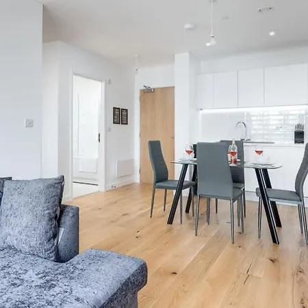 Apartment Apollo Luxury - Netflix - Fast Wifi- Free Parking *