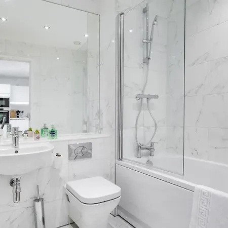 Apollo Luxury - Netflix - Fast Wifi- Free Parking Birmingham